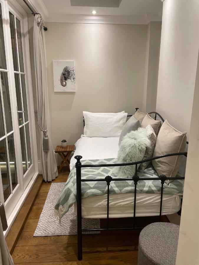 Stylish 3-Bedroom Flat In Kensington Londyn Zewnętrze zdjęcie